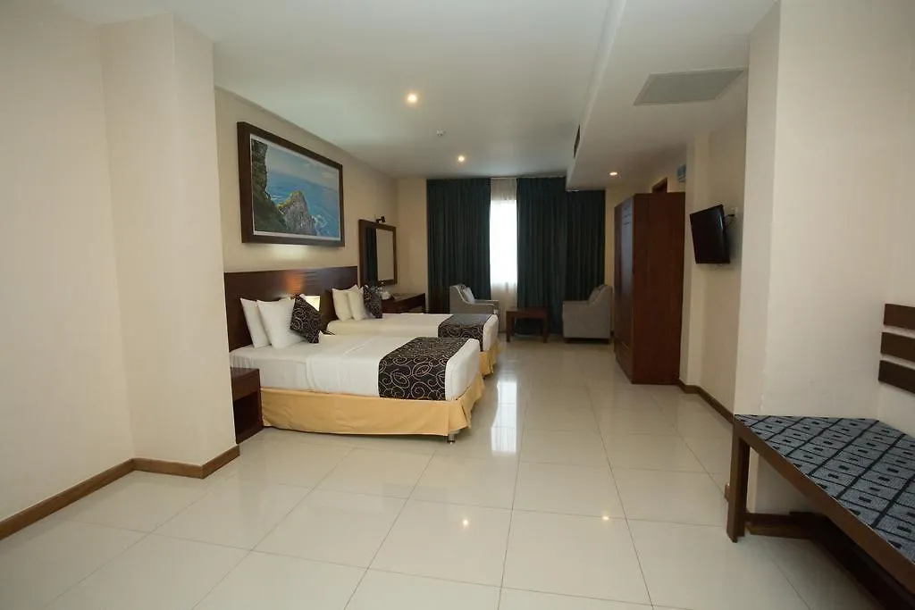 Mirage Colombo Hotel 4*,