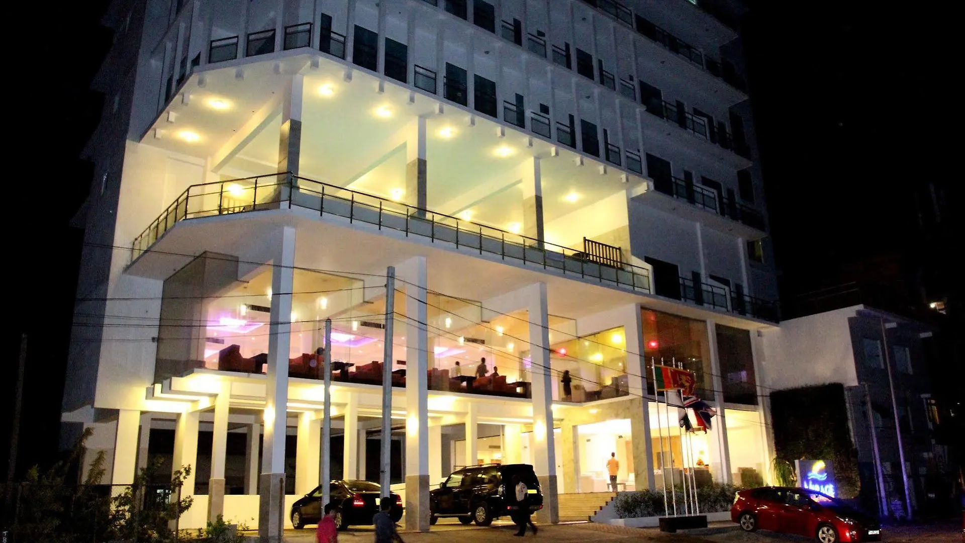 Mirage Colombo Hotel 4*,
